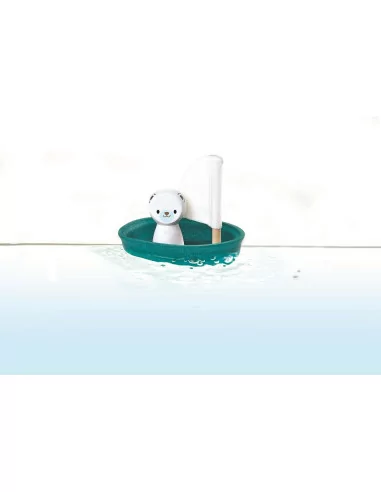 Żaglówka z niedźwiedziem polarnym