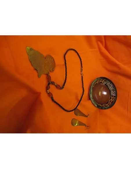 Zestaw - kolczyki, naszyjnik i mała miska