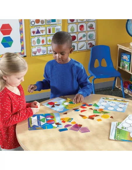 Kolorowa geometria, zestaw układanki i plansze