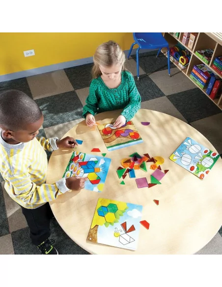 Kolorowa geometria, zestaw układanki i plansze