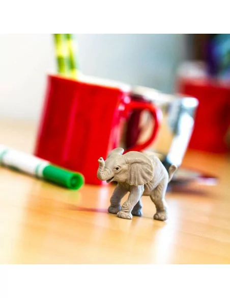 Młode słonia afrykańskiego