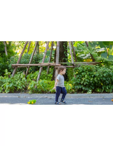 Drewniany krokodyl do ciągnięcia