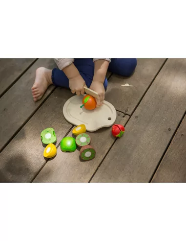 Owoce z deską do krojenia