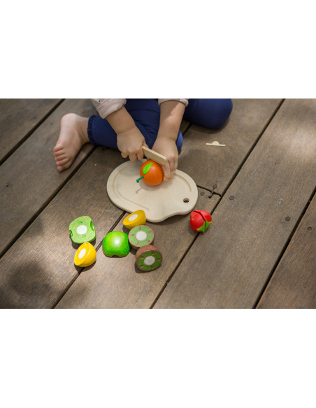 Owoce z deską do krojenia