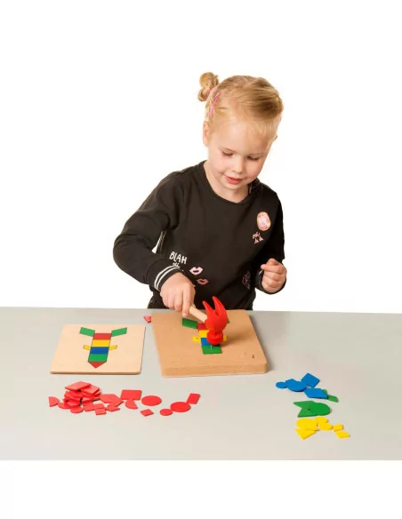Toys for life - geomeryczne wzory - zabawa z młoteczkiem