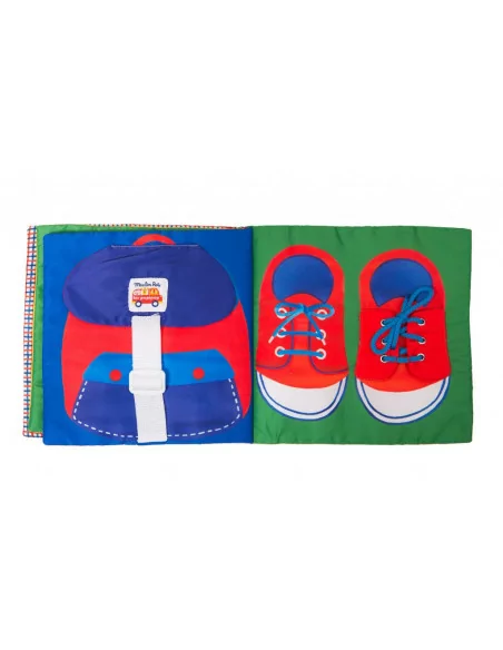 Materiałowa książeczka interaktywna - ubieranie