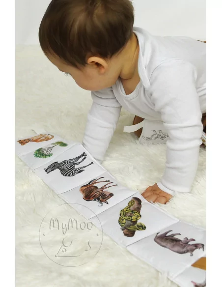 MyMoo - Materiałowa książeczka - Spacer w dziczy