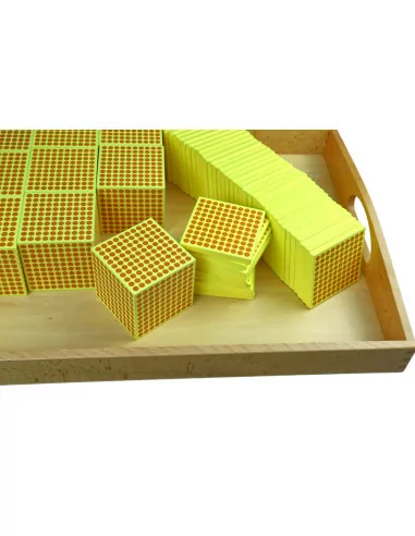 Złoty materiał - koraliki na drucikach