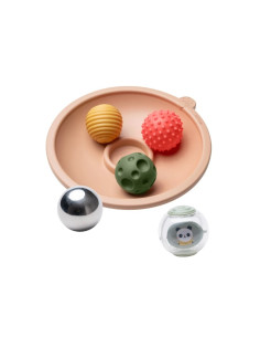 Miska s míčky pro hru na...