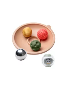 Miska s míčky pro hru na...