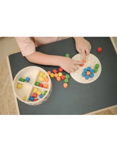 Skládní podle předloh v boxu