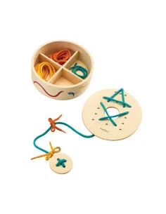 Provlékání tkaniček v boxu