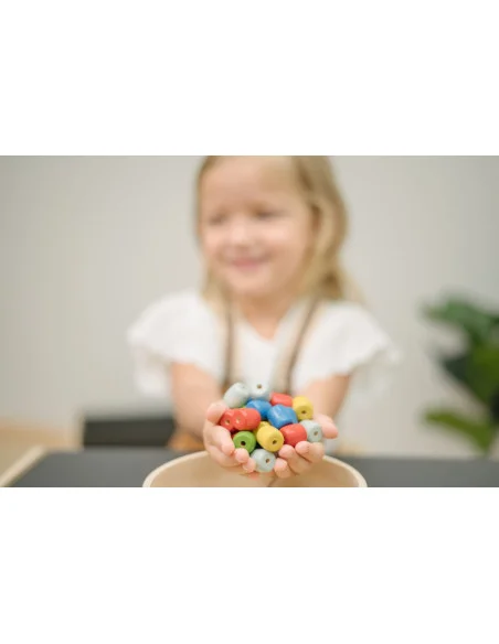 Navlékání korůlků v boxu