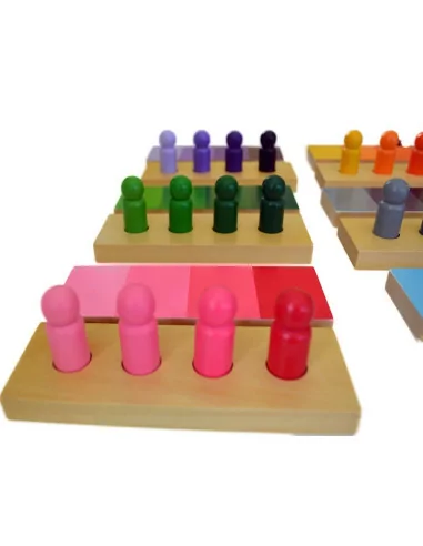 Cieniowanie kolorów - figurki z tabliczkami