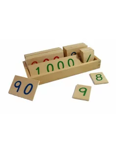 Małe drewniane karty z...